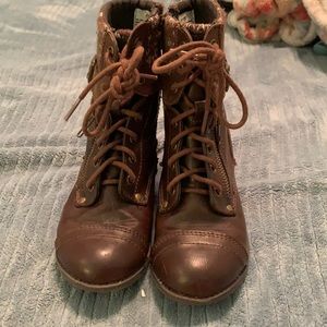 boots